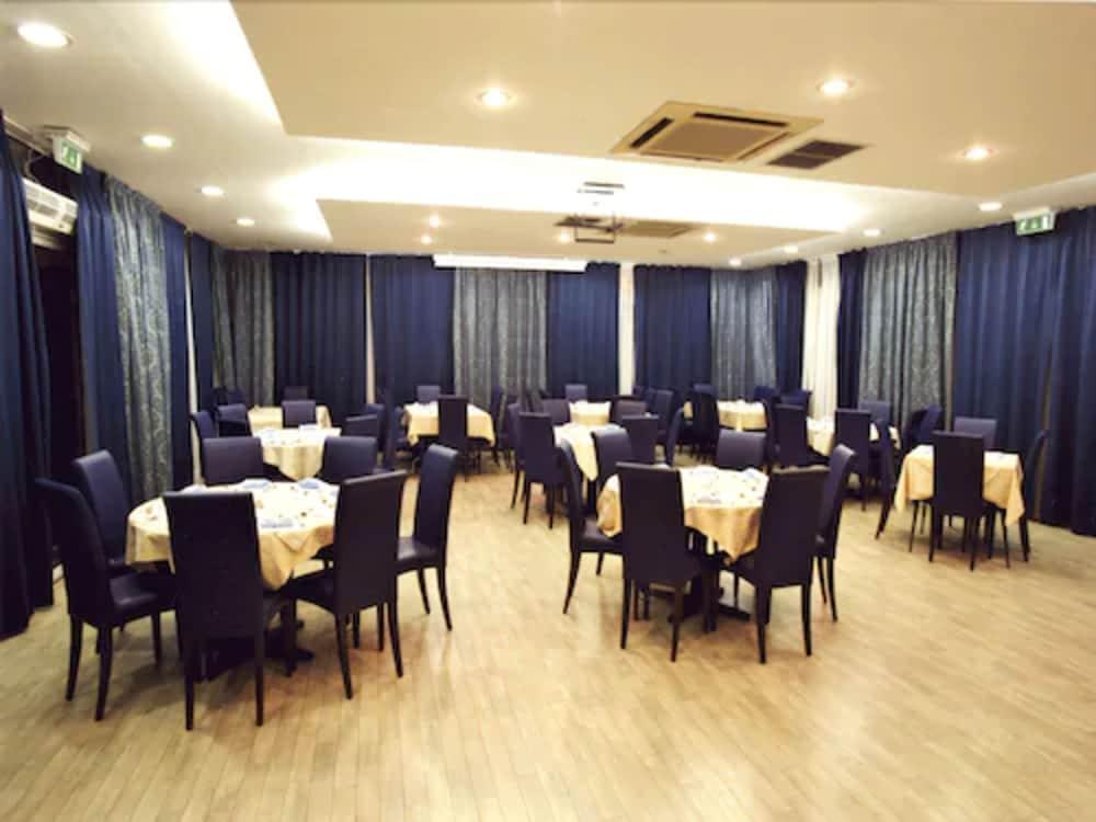 Hotel Palace 2000 포메지아 외부 사진
